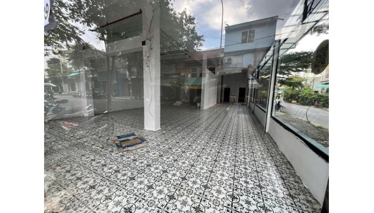 CỰC HIẾM-Cho thuê nhà 2 mặt tiền Đỗ Bí 140m2, 25Triệu